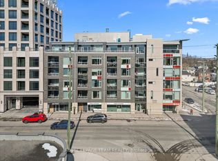 1433 Wellington St W #304, Ottawa, ON K1Y2X4