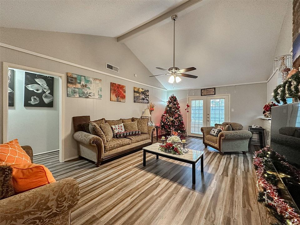 1st image of 22319 Meadowgate Dr