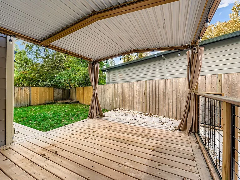 1687 SW 178th Ave — Photo 24