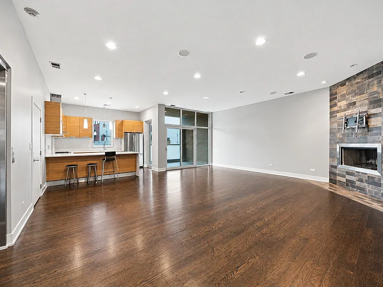 815 N Ashland Ave #3N — Photo 3