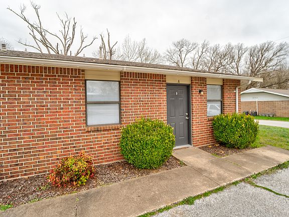3rd image of 220 Brooke Lynn Dr
