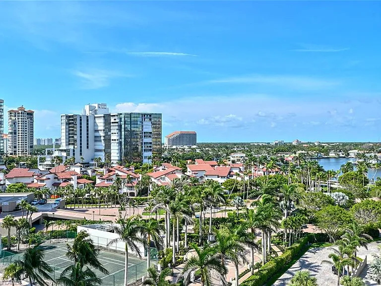 4551 Gulf Shore Blvd N #1001 — Photo 25