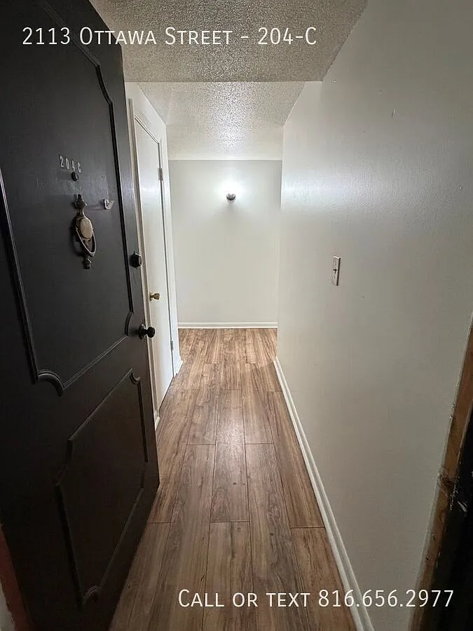 Spacious 3 Bed, 2 Bath Apartment in Leavenworth, KS - Security Deposit Half Off! — Photo 3