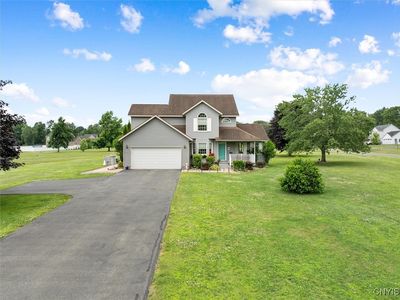 7666 Thomas Cir, Stittville, NY, 13469