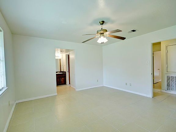 3rd image of 10311 Sagecanyon Dr