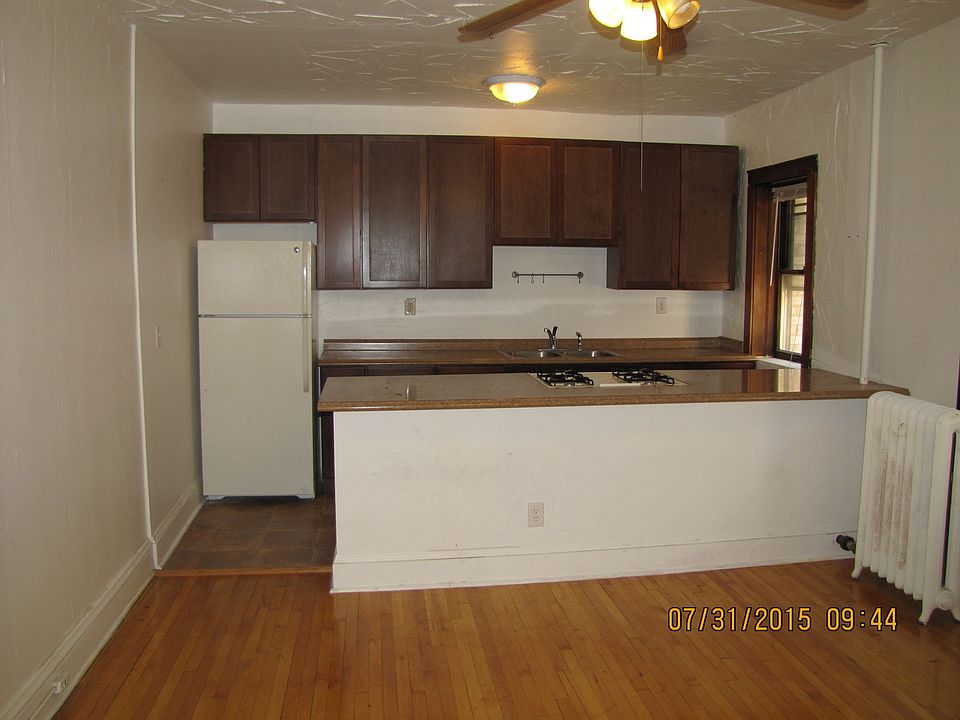1st image of 1905 Stevens Ave #203