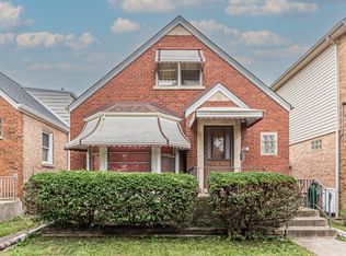 5219 N Marmora Ave, Chicago, IL 60630