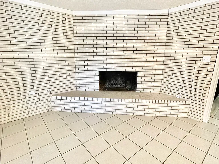 280 Echols St — Photo 8