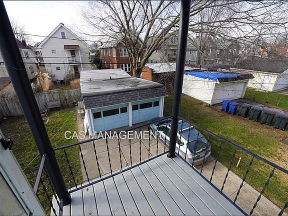 3rd image of 2034 Chesterland Ave
