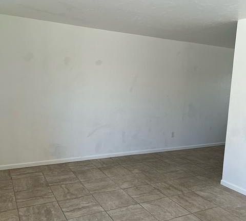 4th image of 2847 N Palo Verde Ave #1