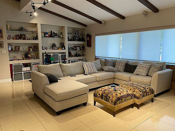 3rd image of 305 E Shore Dr