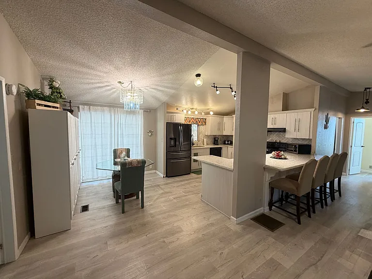 13239 E 49th Dr — Photo 7