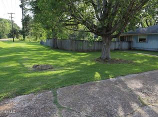 2330 Raymond Rd, Jackson, MS 39212