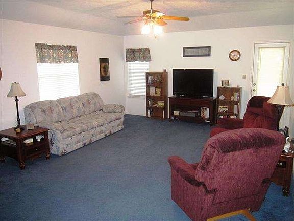 4th image of 307 S 5th 1/2 St