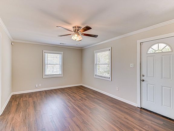 5th image of 813 Royalette Ave