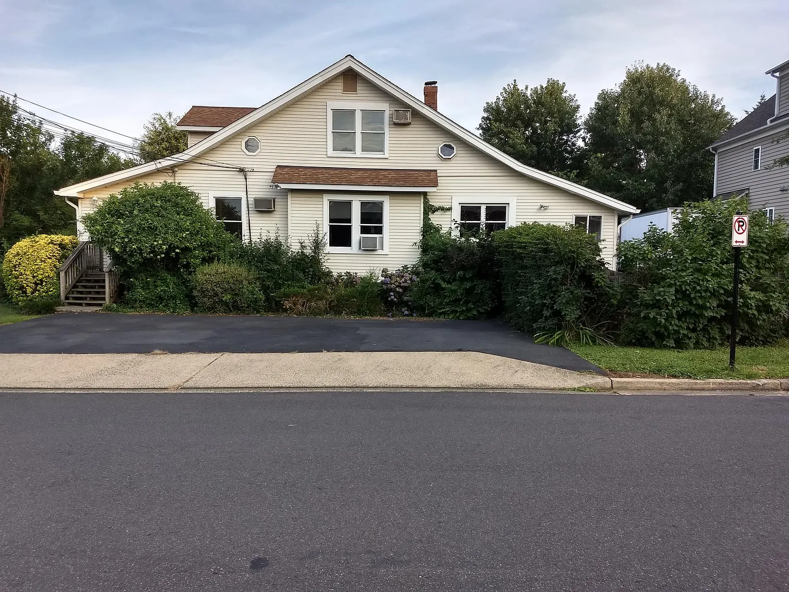 802 S Glebe Road — Photo 3