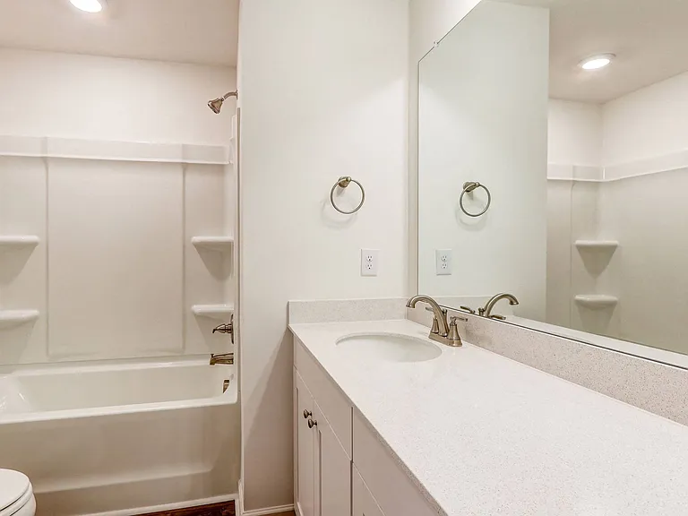 Highland Townhomes — Photo 13