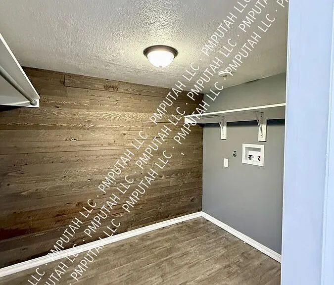 1602 E 2550 N — Photo 18