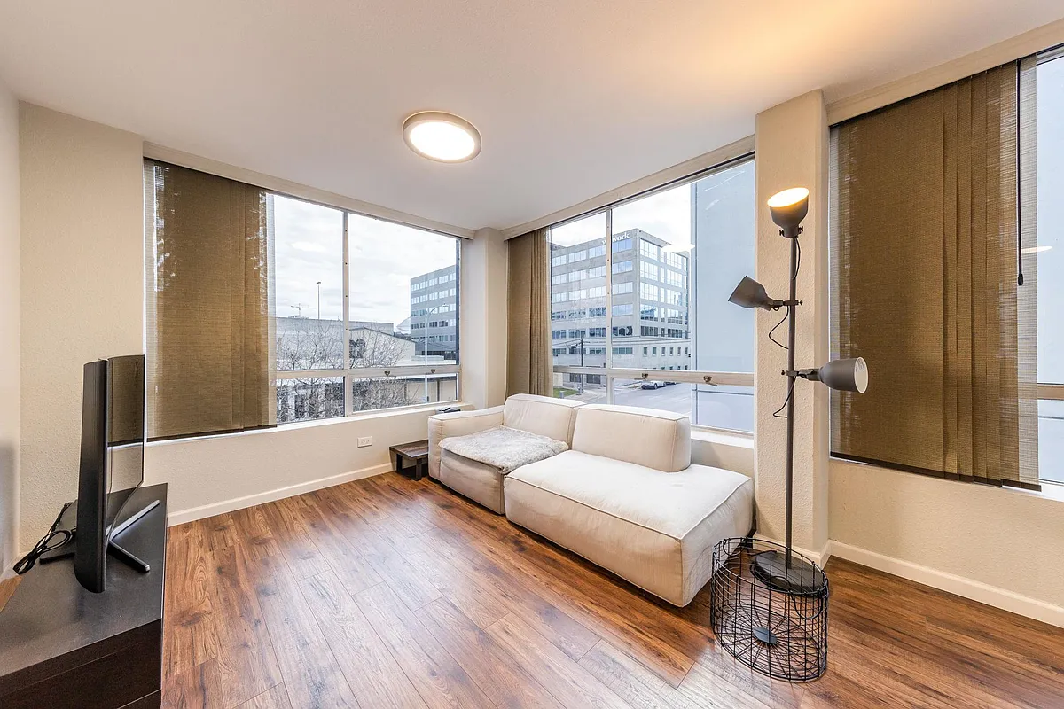 Building Photo - 1212 Guadalupe St #301