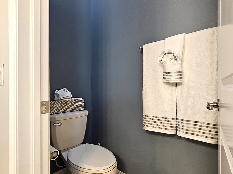 5981 Berwick Ln — Photo 18