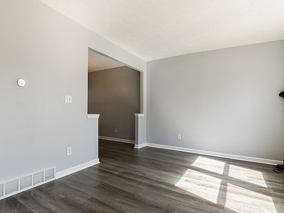 4th image of 6147 Scotmar Dr