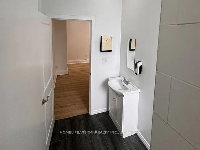 1 bed, $1,200 — Photo 4