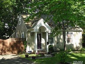 1st image of 134 Seville Blvd