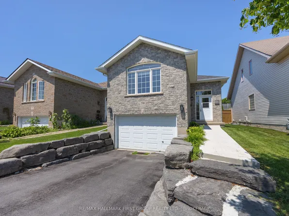 759 Tanner Dr, Kingston, ON K7M 9G7