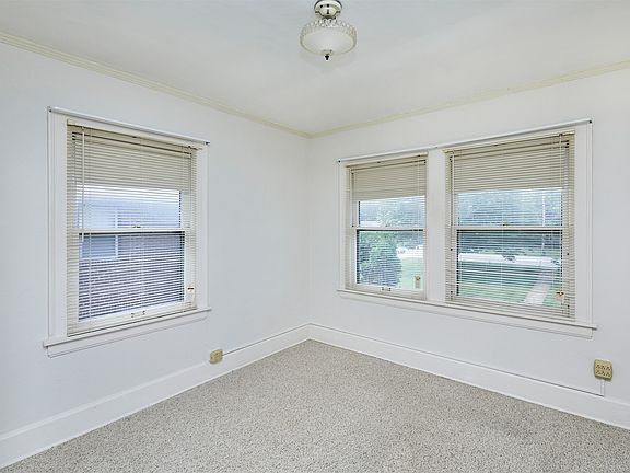 5th image of 3936 University Ave APT 4
