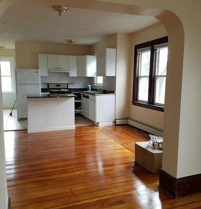 2nd image of 50 Ardoene St #2