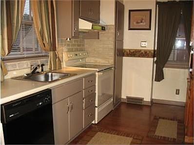 4th image of 208 Brookfield Ave