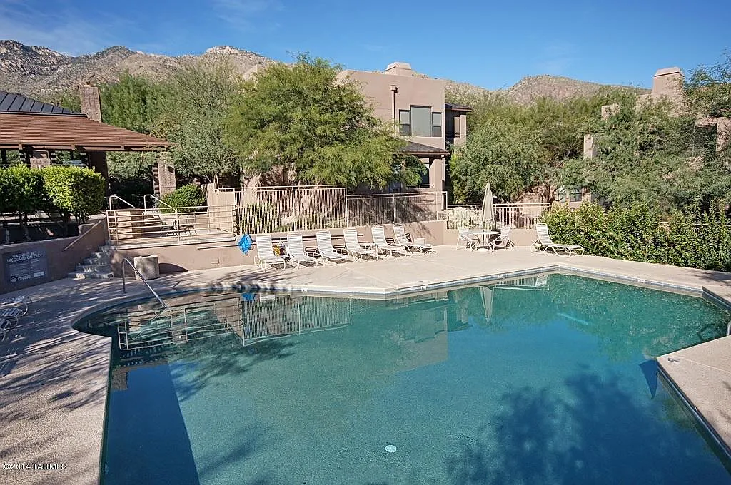 1 bed, 1.0 bath, 716 sqft, $1,500 — Photo 1