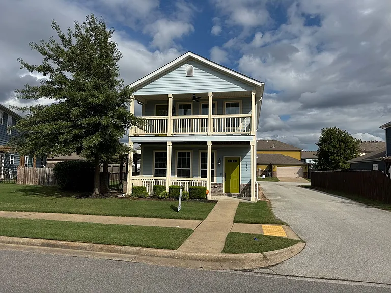 626 N Tennyson Ln — Photo 1