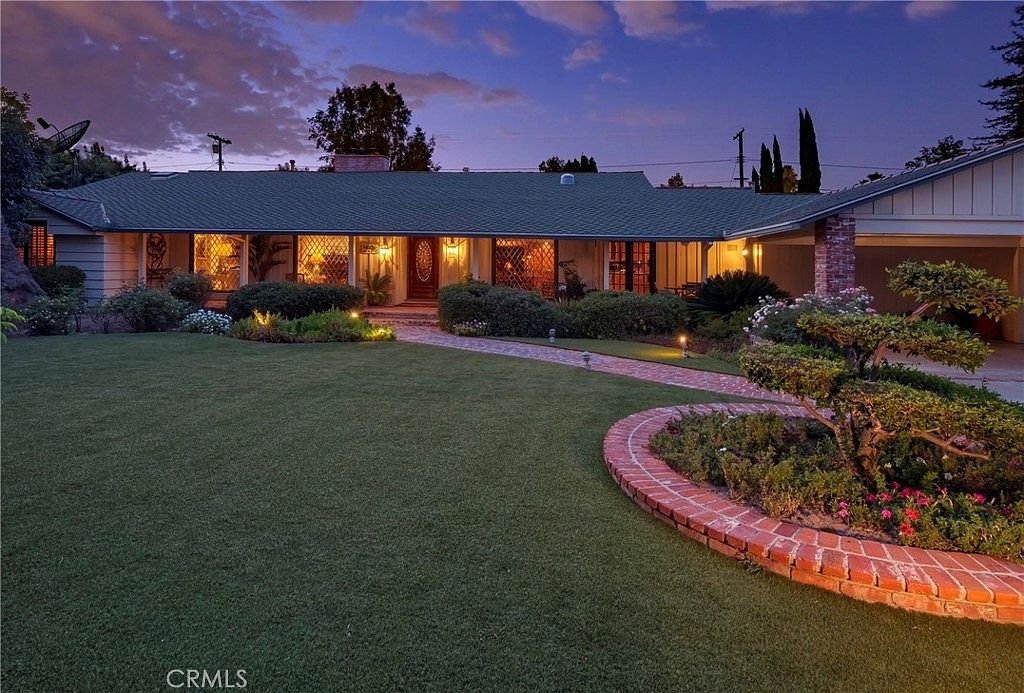 17237 Sunburst St, Northridge, CA 91325 | Zillow