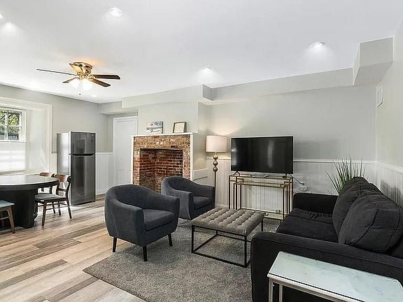 4th image of 77 Coggeshall Ave #G