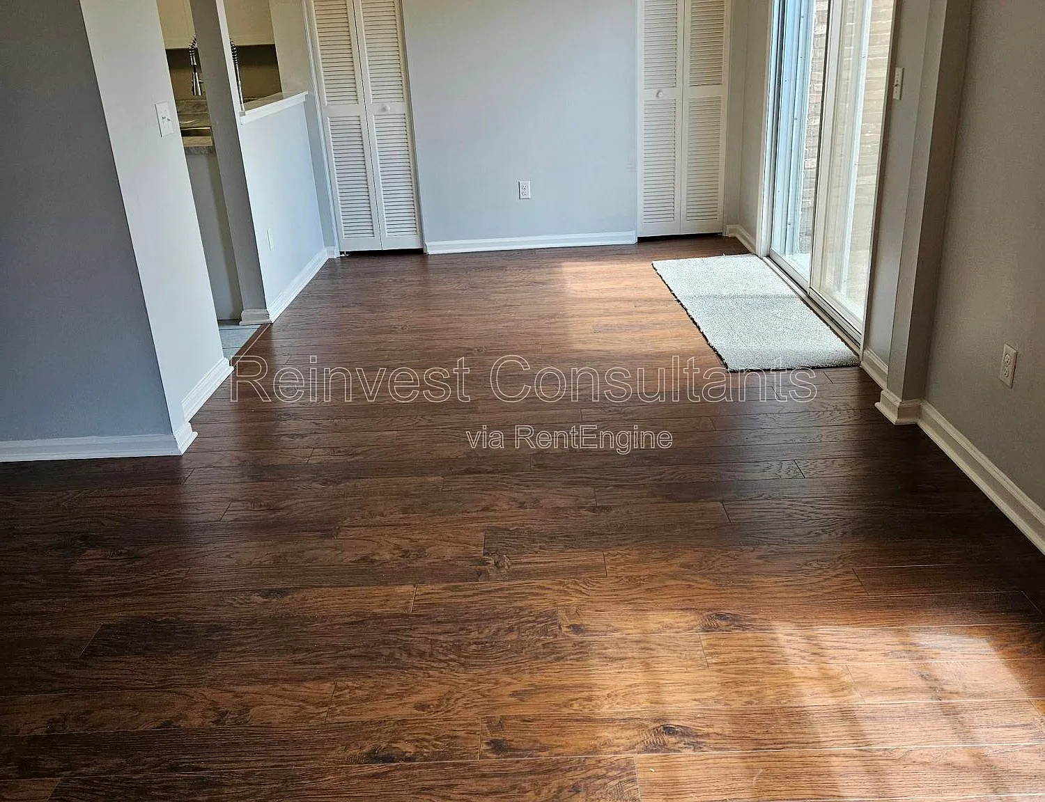 2 bed, 1.5 bath, 1080 sqft, $1,420 — Photo 1