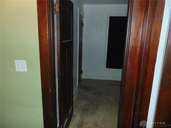 5th image of 2513 Saint Charles Ave