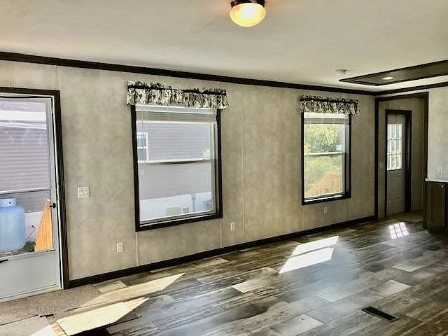 3 bed, 2.0 bath, 1034 sqft, $1,175 — Photo 4