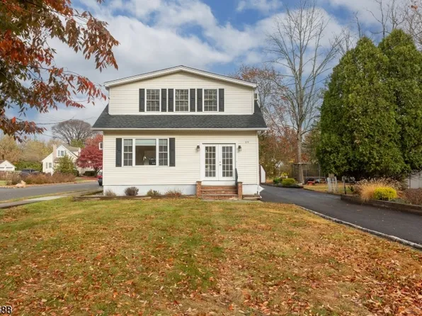 59 W Main St Floor 2, Mendham, NJ 07945