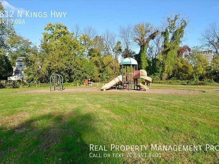 5812 N Kings Hwy — Photo 32