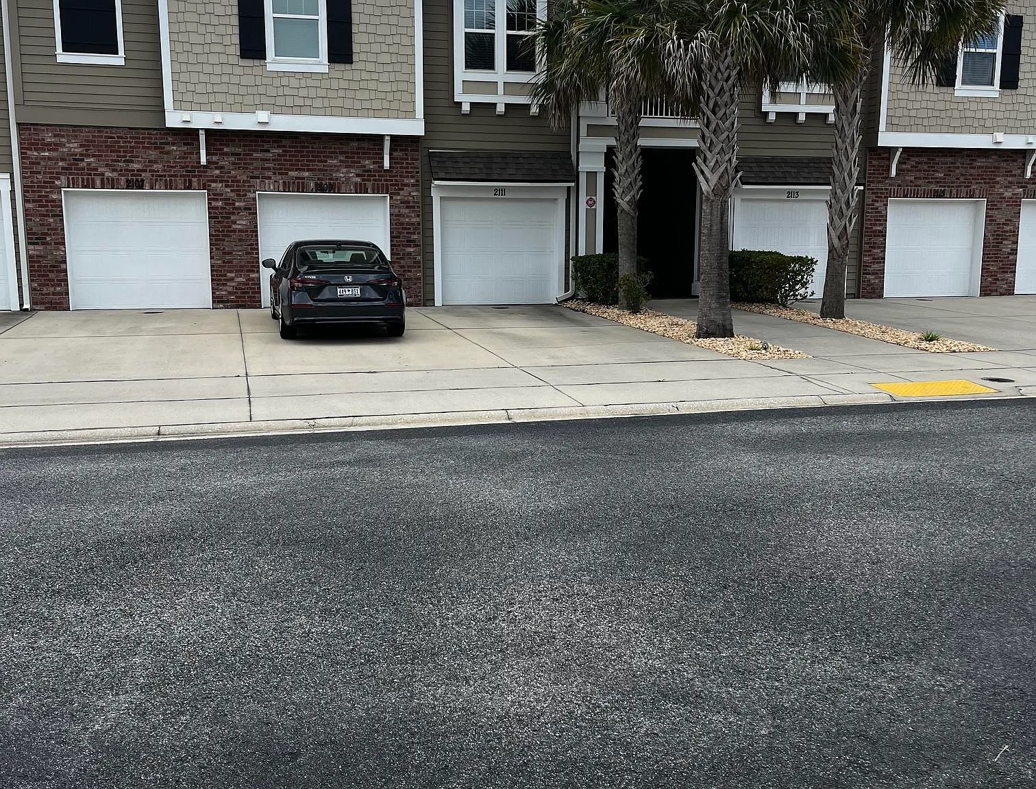 3 bed, 1139 sqft, $1,900 — Photo 4