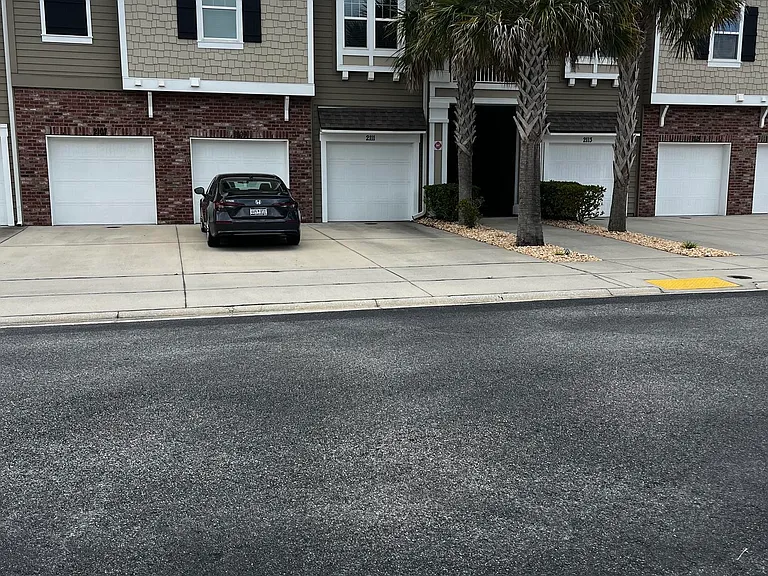 2109 Golden Lake Loop St — Photo 3