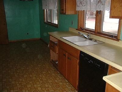 3rd image of 3026 Falbo Ave