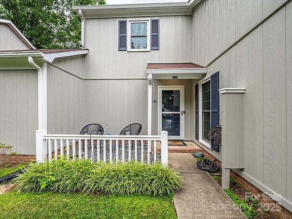 2nd image of 11120 Sevilla Ct