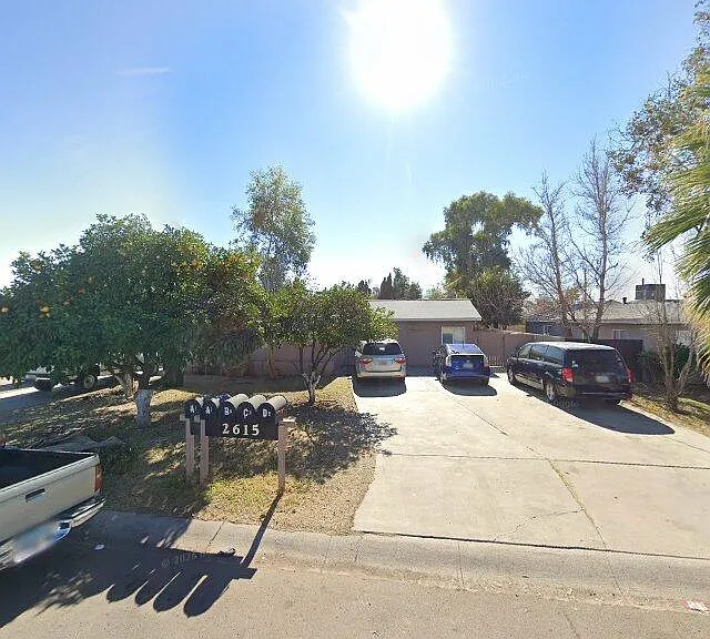 2615 W Morten Ave #D — Photo 1