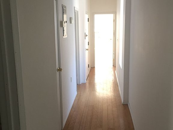 5th image of 221 Montrose Ave #B
