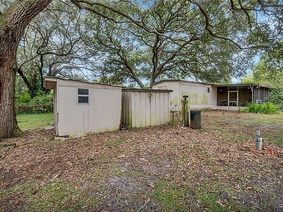 2nd image of 2835 Bay Ave
