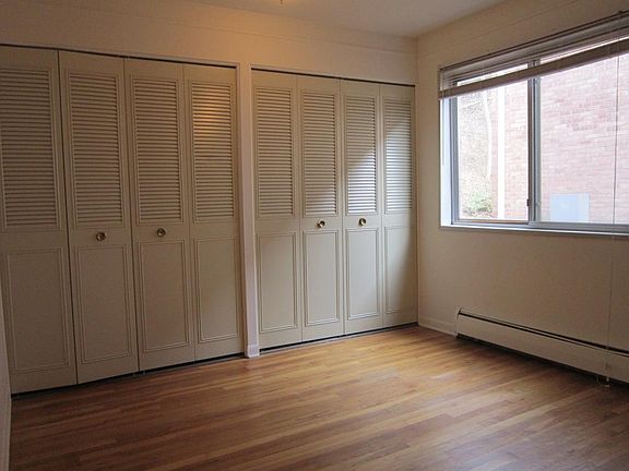 3rd image of 1245 Island Dr APT 104