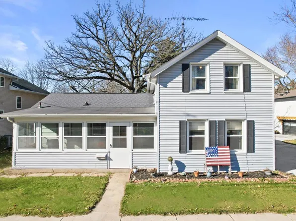 1004 North Fourth STREET, Watertown, WI 53098