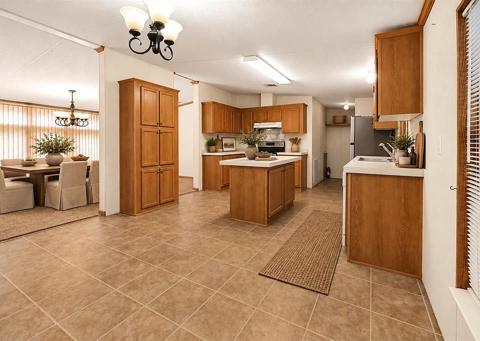 4th image of 16145 SE 56TH PLACE ROAD
